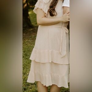 Orange Creek Women's Shift Dress L Peach Swiss Dot Tiered Pleated Belted A Line